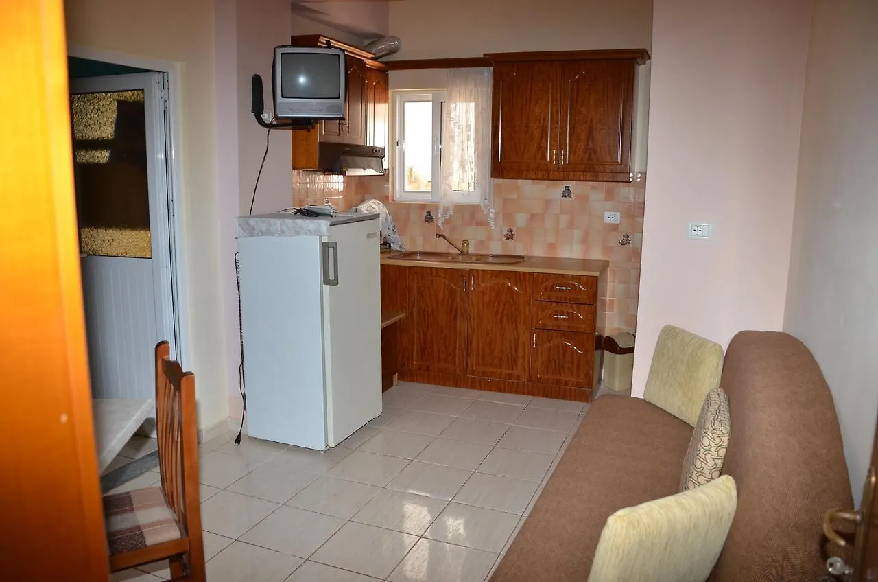 Vila Tare Saranda
